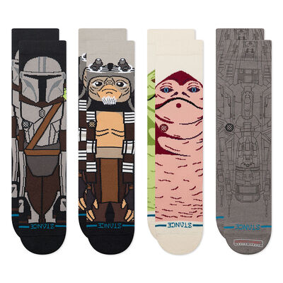 The Mandalorian Grogu Box Set Stance