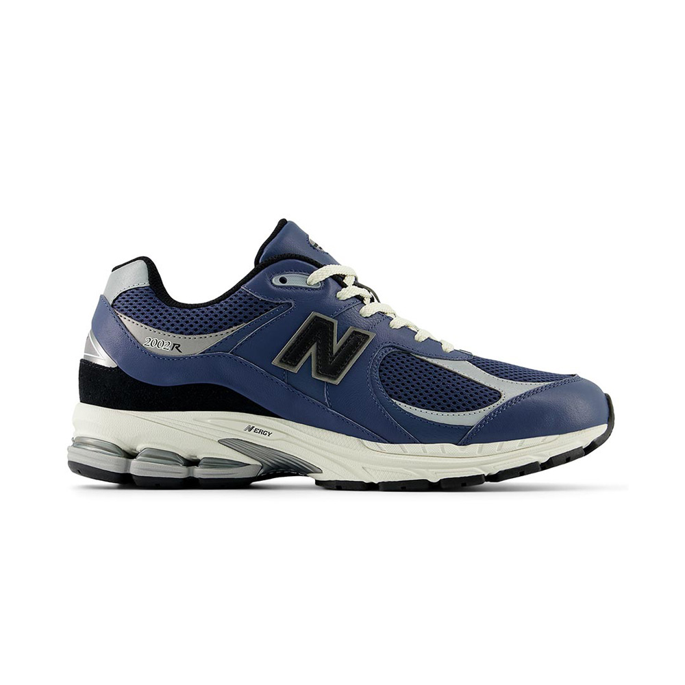 2002 New Balance Shoes image number 0