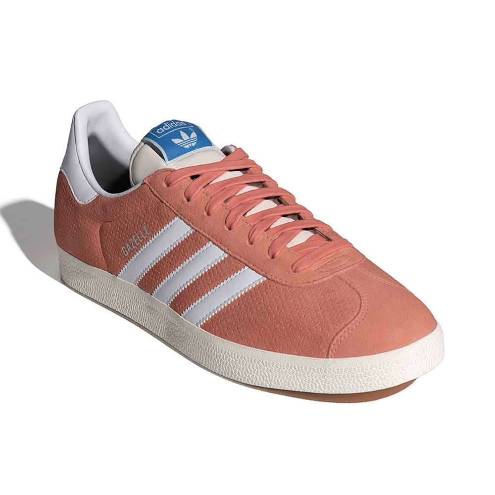 Gazelle Shoes Adidas image number 3