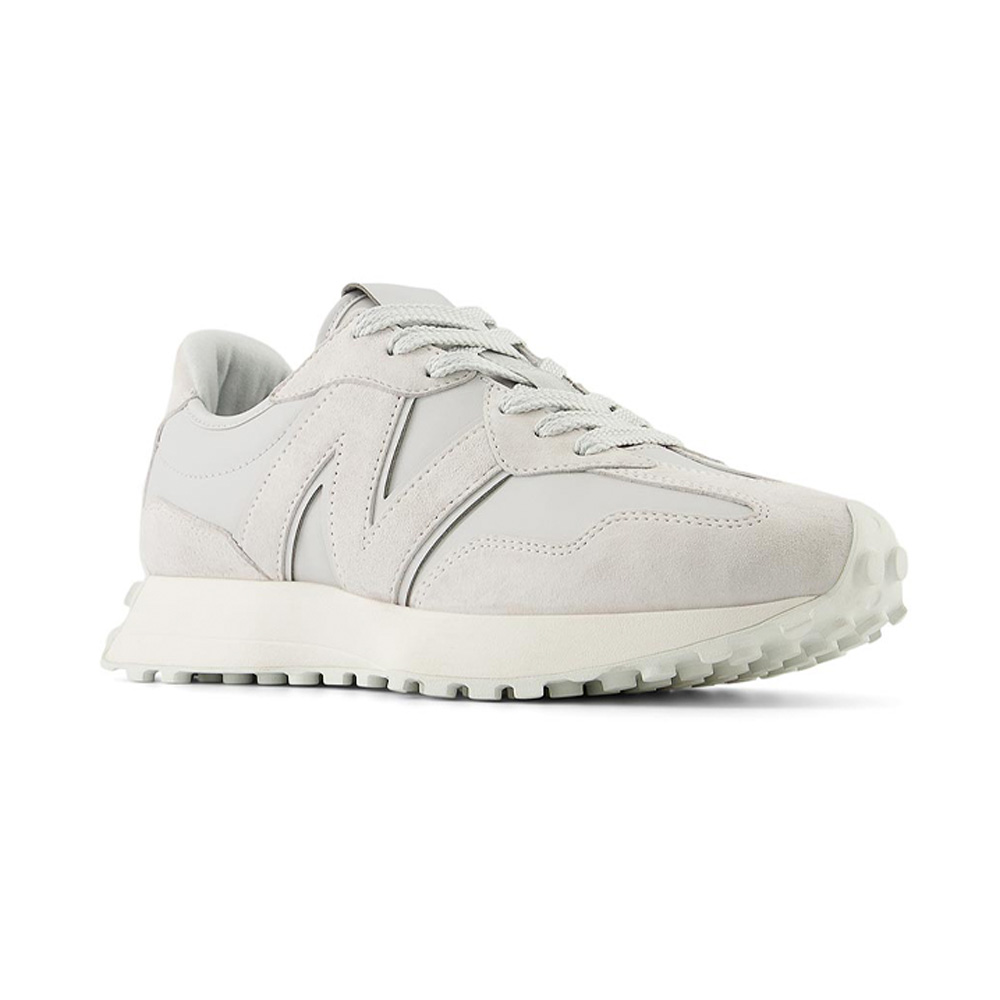 327 New Balance Shoes image number 3