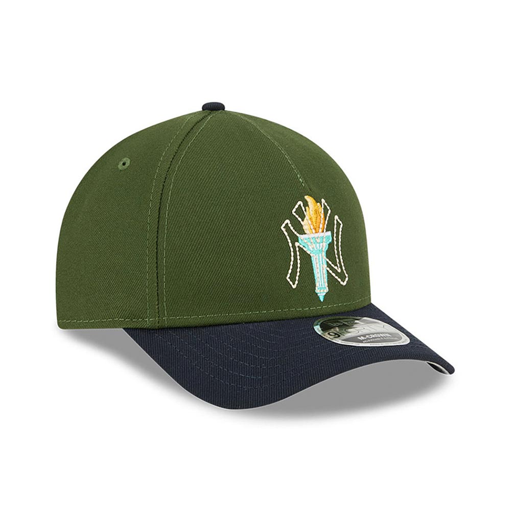 City Feature 24584 New York Yankees Rig New Era image number 2