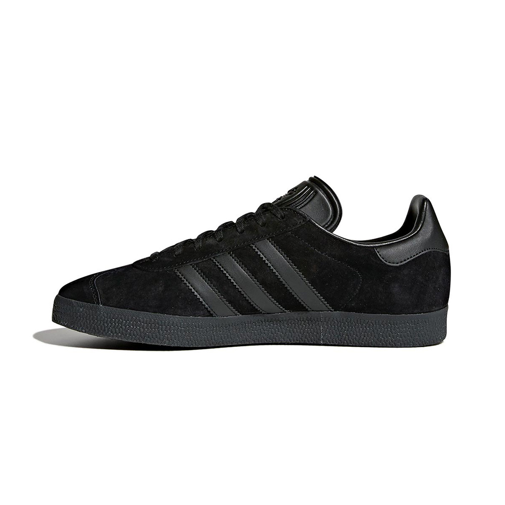 Gazelle Shoes Adidas image number 1