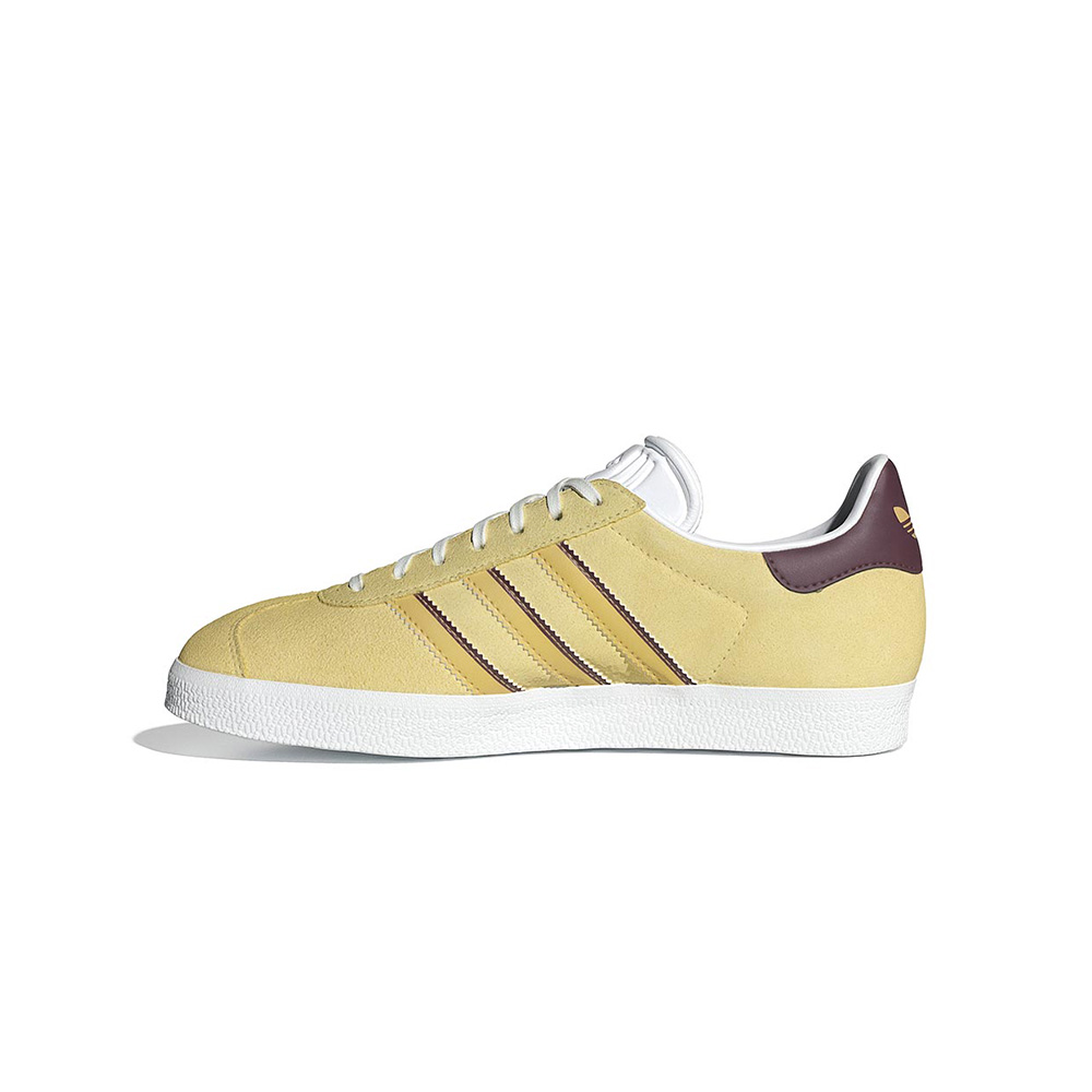 Gazelle Shoes Adidas image number 1