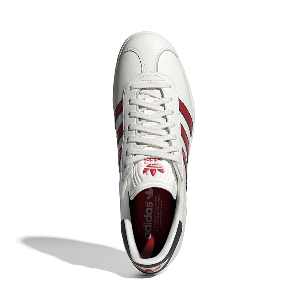 Gazelle Shoes Adidas image number 2