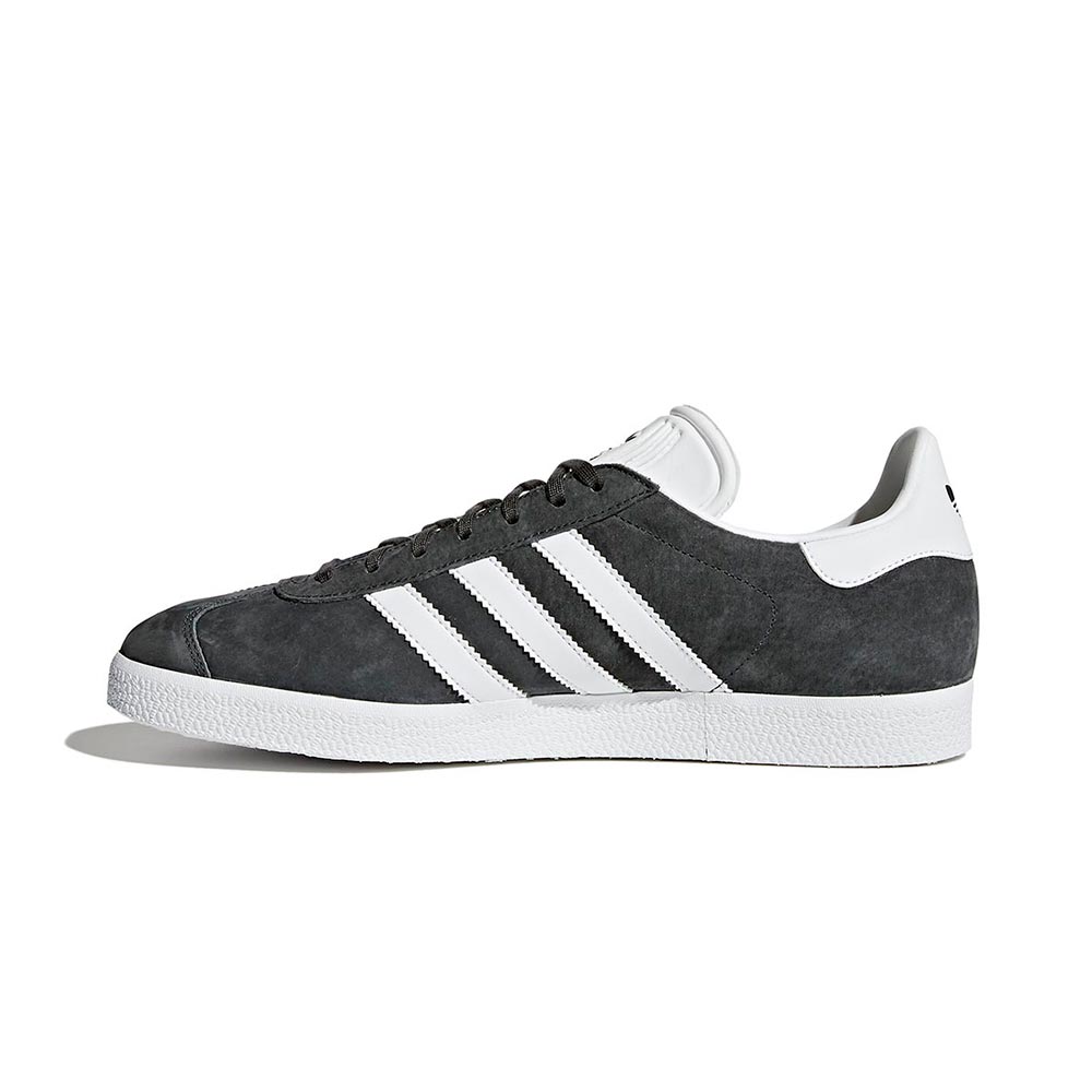 Gazelle Shoes Adidas image number 2