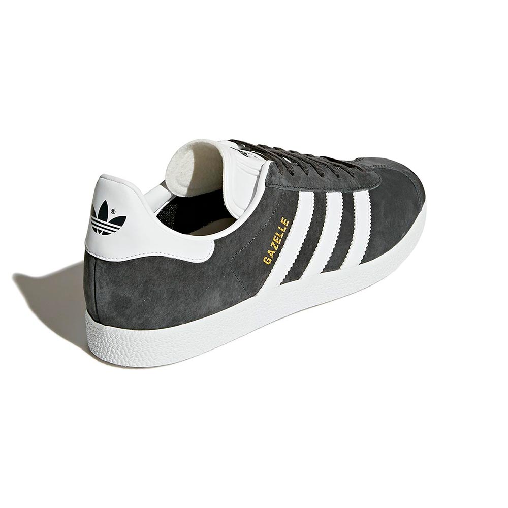 Gazelle Shoes Adidas image number 3