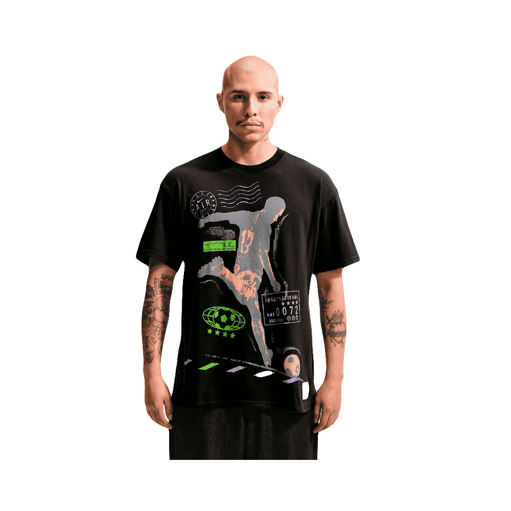 M Nsw Tee Lse Celeb Fb Nike MULTICOLOR 
