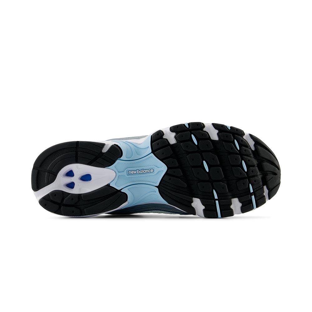 530 New Balance Shoes image number 4