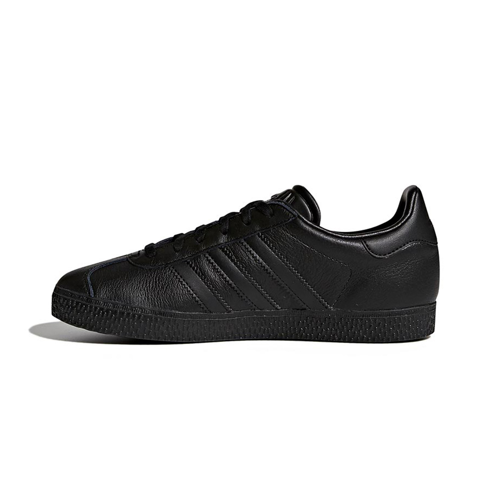 Gazelle Shoes Adidas image number 1